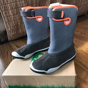NIB Plae Thandi Waterproof Boots